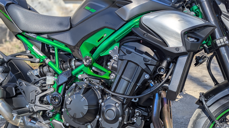 Motor Z900